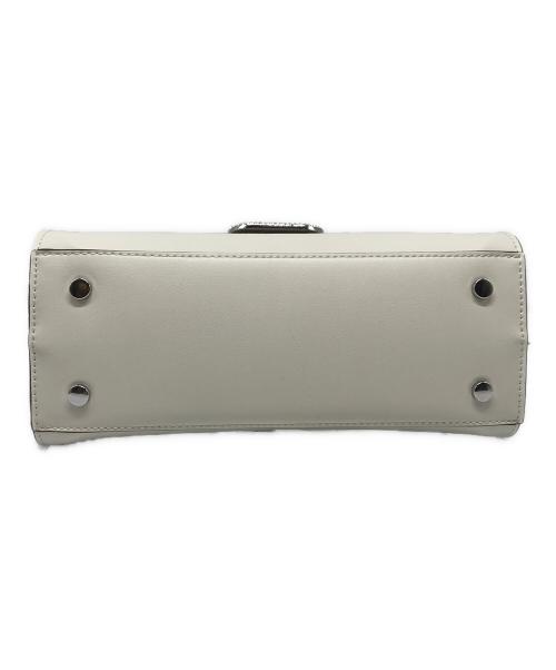 JILL BY JILLSTUART（ジル バイ ジルスチュアート）JILL BY JILLSTUART (ジル バイ ジルスチュアート) wink J ワンハンドル2wayフェイクファーバッグ ホワイトの古着・服飾アイテム