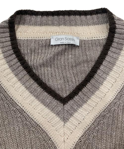 GRAN SASSO（グランサッソ）GRAN SASSO (グランサッソ) ローゲージリネンコットンVネックチルデンニット グレー サイズ:48の古着・服飾アイテム