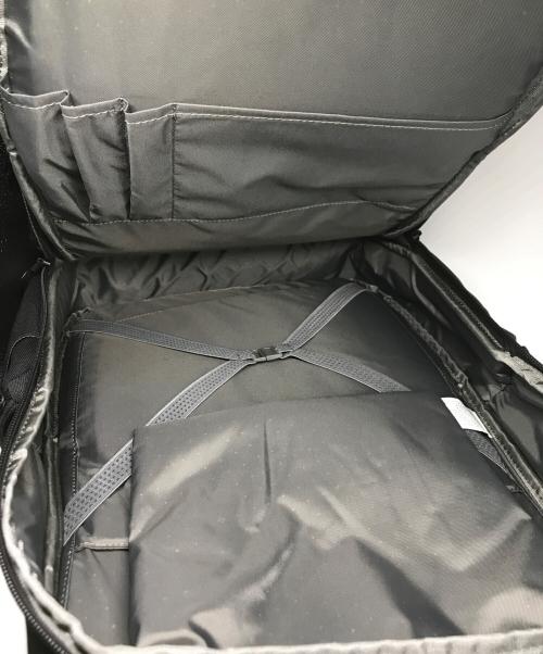 Incase（インケース）Incase (インケース) バックパック ブラックの古着・服飾アイテム