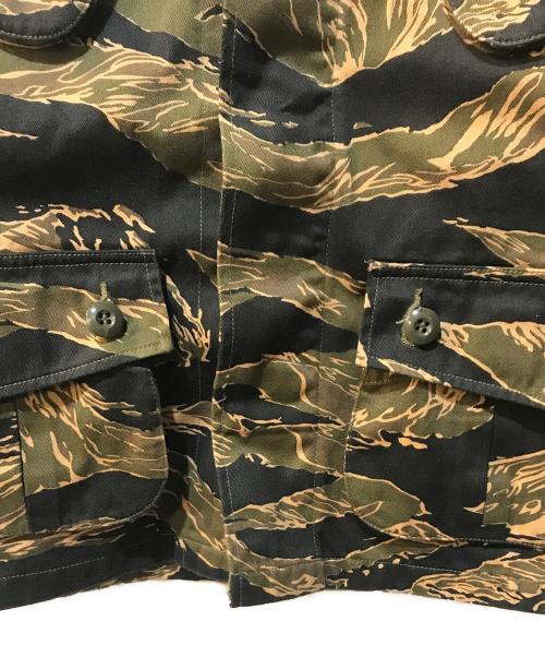 BUZZ RICKSON'S（バズリクソンズ）BUZZ RICKSON'S (バズリクソンズ) BEAMS BOY (ビームスボーイ) タイガーストライプジャケット ブラック×カーキ サイズ:Freeの古着・服飾アイテム