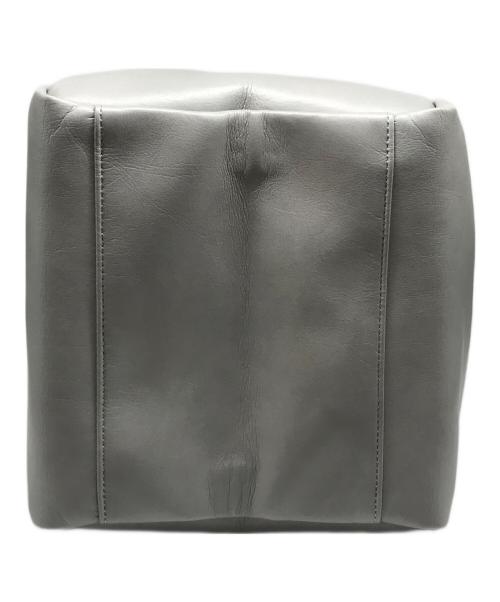 SCUE（スキュー）SCUE (スキュー) ONG STRAP LARGE TOTE バッグ グレーの古着・服飾アイテム