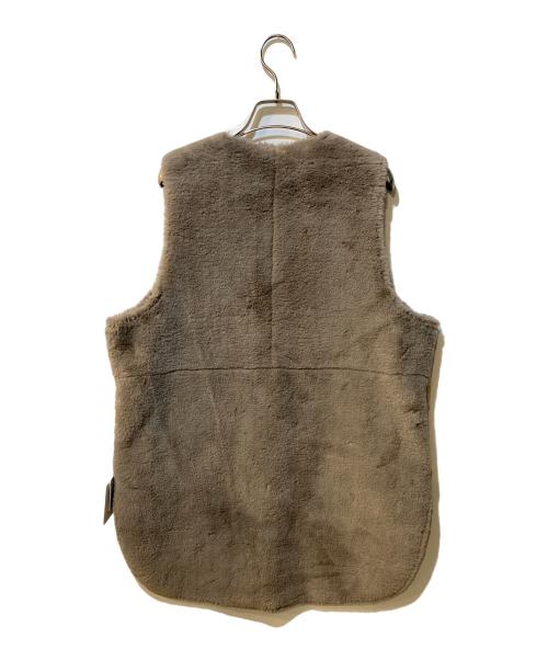 QTUME（クチューム）QTUME (クチューム) フェイクムートンミドルジレ ベージュ サイズ:38 未使用品の古着・服飾アイテム