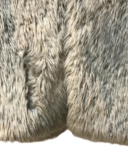 Demi-Luxe Beams（デミルクス ビームス）Demi-Luxe Beams (デミルクス ビームス) フェイクファーベスト グレー サイズ:Freeの古着・服飾アイテム