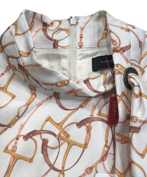 AMACA（アマカ）AMACA (アマカ) ボウタイ総柄ワンピース ベージュ サイズ:38 未使用品の古着・服飾アイテム