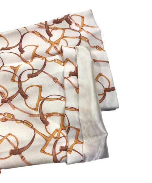 AMACA（アマカ）AMACA (アマカ) ボウタイ総柄ワンピース ベージュ サイズ:38 未使用品の古着・服飾アイテム