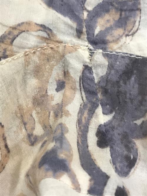 TORY BURCH（トリーバーチ）TORY BURCH (トリーバーチ) 総柄シャツ ベージュ×パープル サイズ:4の古着・服飾アイテム