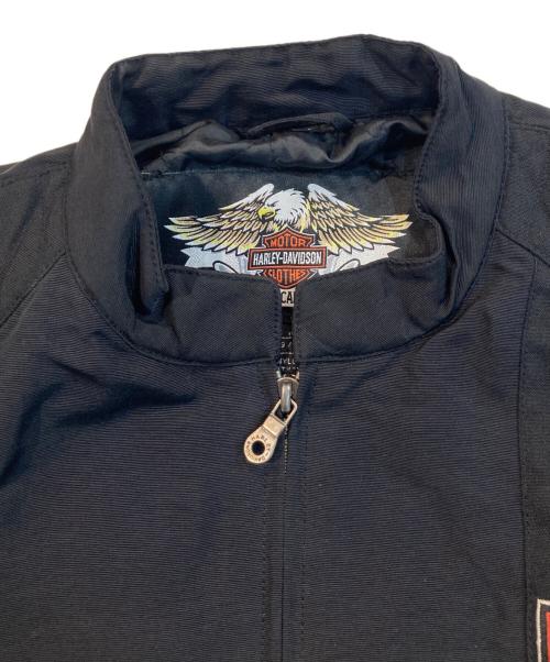 HARLEY-DAVIDSON（ハーレーダビッドソン）HARLEY-DAVIDSON (ハーレーダビッドソン) 袖ロゴ中綿ジャケット ブラック サイズ:Mの古着・服飾アイテム
