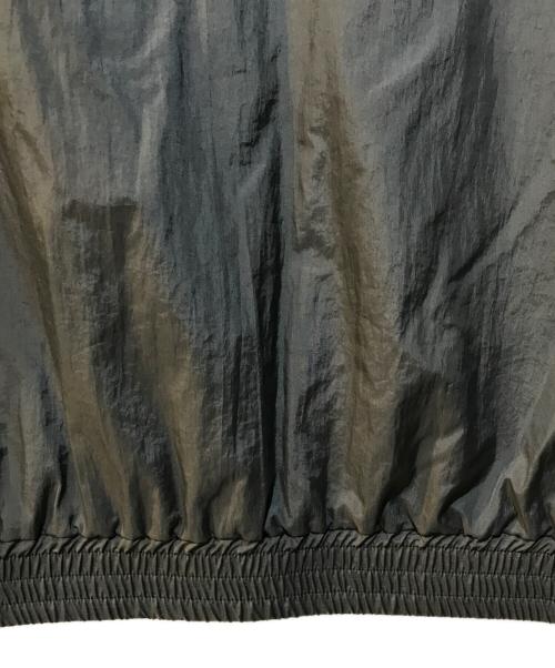 6(ROKU) BEAUTY&YOUTH（ロク ビューティーアンドユース）6(ROKU) BEAUTY&YOUTH (ロク ビューティーアンドユース) ナイロンバイカラーブルゾン グレー サイズ:38の古着・服飾アイテム