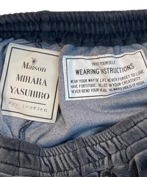MIHARA YASUHIRO（ミハラヤスヒロ）MIHARA YASUHIRO (ミハラヤスヒロ) Sun faded Like Velour Pants グレー サイズ:44の古着・服飾アイテム