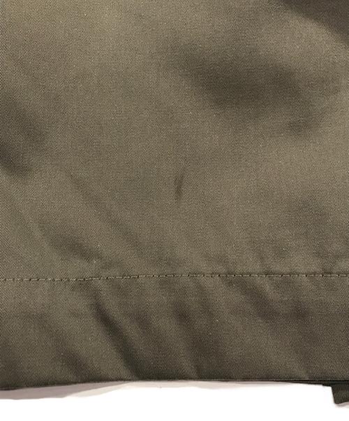 MAISON SPECIAL（メゾンスペシャル）MAISON SPECIAL (メゾンスペシャル) 120/2/2 Suvin Cotton Gabardine Prime-Wide Two Tucks Pants オリーブ サイズ:2の古着・服飾アイテム