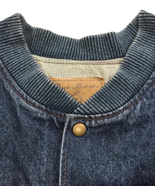 three rider（ライダース）three rider (ライダース) デニムスタジャン インディゴ サイズ:2XLの古着・服飾アイテム