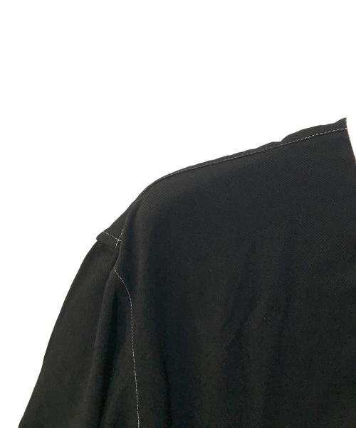 X-LARGE（エクストララージ）X-LARGE (エクストララージ) OG S/S WORK SHIRT ホワイト×ブラック サイズ:L 未使用品の古着・服飾アイテム