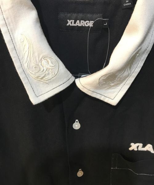 X-LARGE（エクストララージ）X-LARGE (エクストララージ) OG S/S WORK SHIRT ホワイト×ブラック サイズ:L 未使用品の古着・服飾アイテム