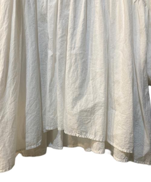 JOURNAL STANDARD（ジャーナルスタンダード）JOURNAL STANDARD (ジャーナルスタンダード) コットンギャザーボリュームスリーブブラウス ホワイト サイズ:Freeの古着・服飾アイテム