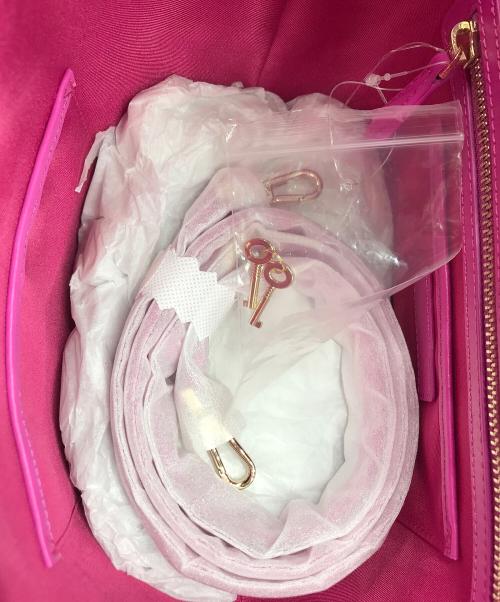 Samantha Thavasa（サマンサタバサ）Samantha Thavasa (サマンサタバサ) ベルトパドロック ハンドバッグ ピンク 未使用品の古着・服飾アイテム