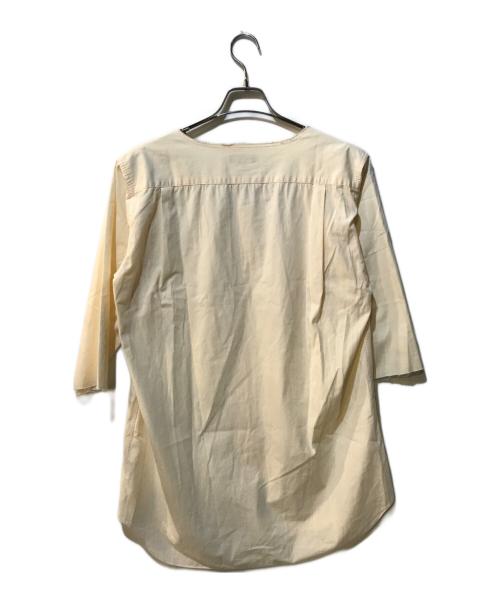 COMME des GARCONS HOMME PLUS（コムデギャルソンオムプリュス）COMME des GARCONS HOMME PLUS (コムデギャルソンオムプリュス) ノーカラーシャツ アイボリー サイズ:Mの古着・服飾アイテム