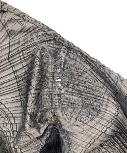 PLEATS PLEASE（プリーツプリーズ）PLEATS PLEASE (プリーツプリーズ) 総柄プリーツカーディガン グレー サイズ:3の古着・服飾アイテム