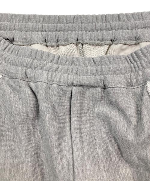 MAISON SPECIAL（メゾンスペシャル）MAISON SPECIAL (メゾンスペシャル) Crush Sweat Prime-Wide Pin tuck Easy Pants グレー サイズ:2の古着・服飾アイテム