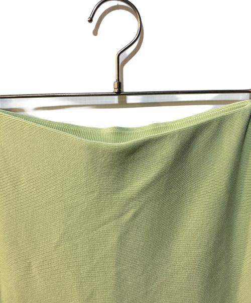 Mila Owen（ミラオーウェン）Mila Owen (ミラオーウェン) ハイネック後ろテールフレアスカートSET UP グリーン 未使用品の古着・服飾アイテム