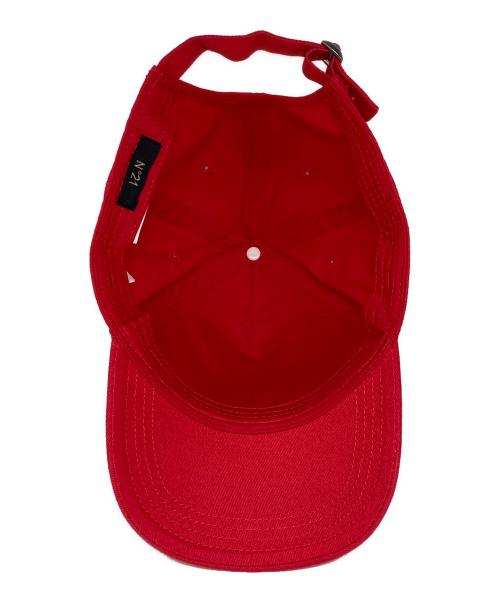 N゜21（ヌメロ ヴェントゥーノ）N゜21 (ヌメロ ヴェントゥーノ) キャップ レッド サイズ:IIIの古着・服飾アイテム