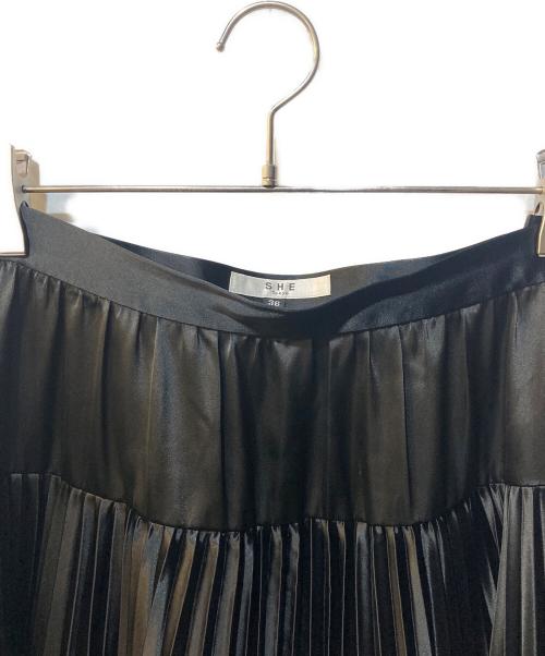 SHE TOKYO（シートーキョー）SHE TOKYO (シートーキョー) アリシア プリーツスカート ブラック サイズ:36の古着・服飾アイテム