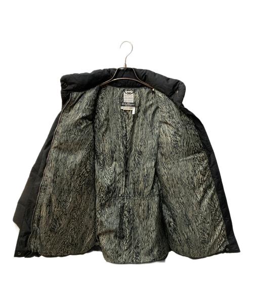 Salvatore Ferragamo（サルヴァトーレ フェラガモ）Salvatore Ferragamo (サルヴァトーレ フェラガモ) 裏地総柄ボリュームダウンジャケット ブラック サイズ:Mの古着・服飾アイテム