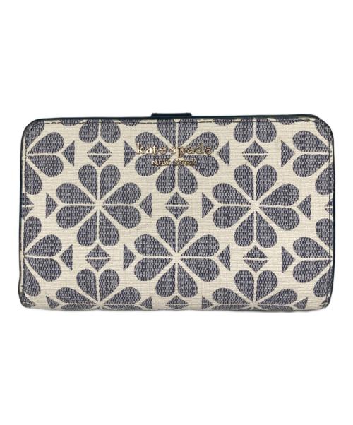 Kate Spade（ケイトスペード）Kate Spade (ケイトスペード) スペード フラワー コーテッド キャンバス コンパクト ウォレット ホワイトの古着・服飾アイテム