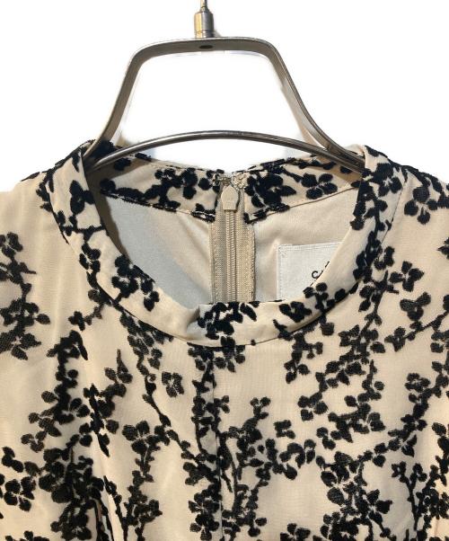 CLANE（クラネ）CLANE (クラネ) FLORETS OPAL ONE PIECE ベージュの古着・服飾アイテム