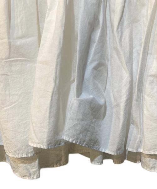 the Barnnet（ザ バーネット）the Barnnet (ザ バーネット) Magnolia Off-Shoulder Top ホワイト サイズ:Free 未使用品の古着・服飾アイテム