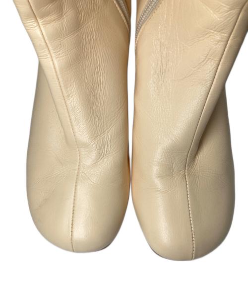 CLANE（クラネ）CLANE (クラネ) ROUND TOE SHORT BOOTS ホワイト サイズ:37の古着・服飾アイテム