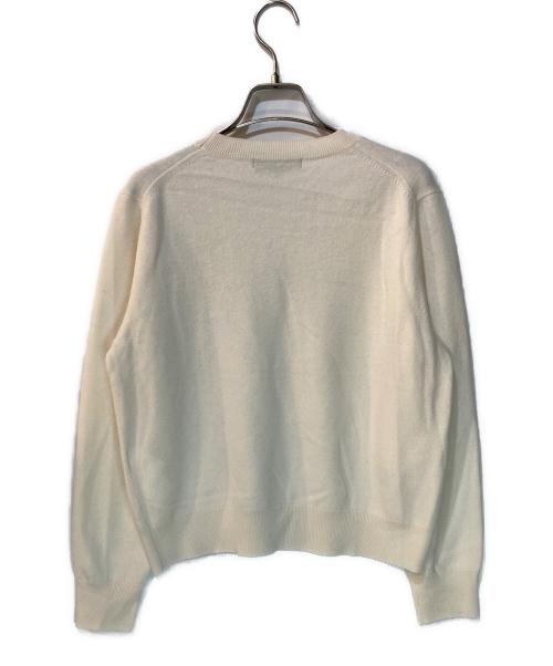 23区（ニジュウサンク）23区 (ニジュウサンク) ビジュー クルーネック ニット ホワイト サイズ:38の古着・服飾アイテム