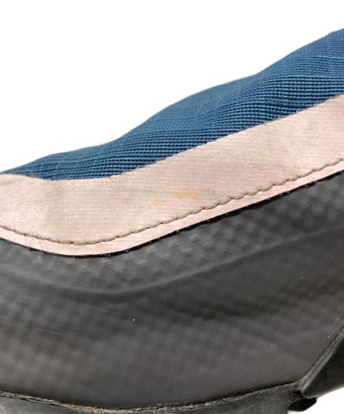 SALOMON（サロモン）SALOMON (サロモン) MM6 Maison Margiela (エムエムシックスメゾンマルジェラ) クロスミッドスニーカー ブルー サイズ:25cmの古着・服飾アイテム