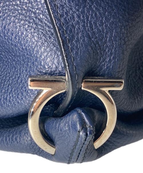 Salvatore Ferragamo（サルヴァトーレ フェラガモ）Salvatore Ferragamo (サルヴァトーレ フェラガモ) ソフィア ガンチーニレザー2WAYバッグ ネイビーの古着・服飾アイテム