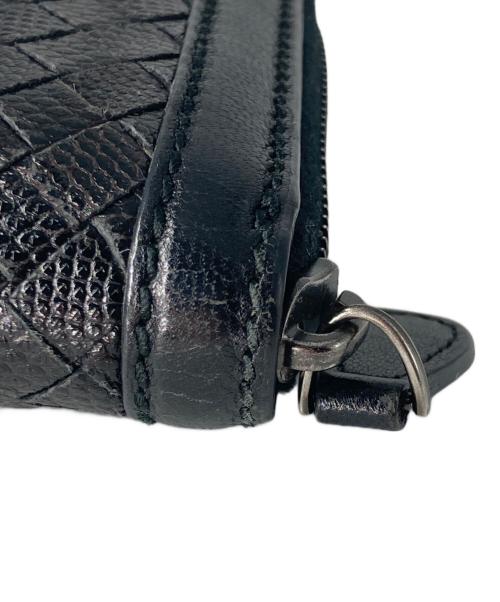 BOTTEGA VENETA（ボッテガベネタ）BOTTEGA VENETA (ボッテガベネタ) イントレチャート ラウンドジップウォレット ブラックの古着・服飾アイテム