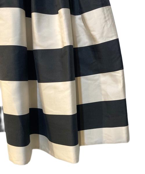 SHE TOKYO（シートーキョー）SHE TOKYO (シートーキョー) Anna Silk Big Border ホワイト×ブラック サイズ:36の古着・服飾アイテム