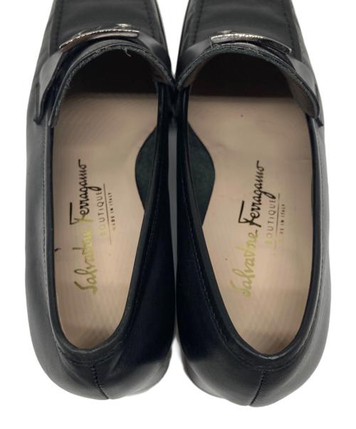 Salvatore Ferragamo（サルヴァトーレ フェラガモ）Salvatore Ferragamo (サルヴァトーレ フェラガモ) ローファーパンプス ブラック サイズ:5.5の古着・服飾アイテム