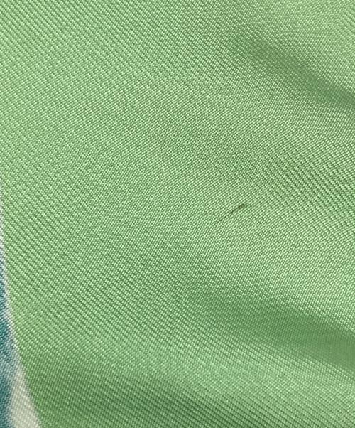 HERMES（エルメス）HERMES (エルメス) カレ90 les perroquets オウム グリーンの古着・服飾アイテム