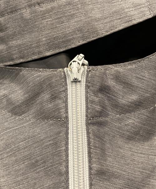 SUN BARRIER 100（サンバリア100）SUN BARRIER 100 (サンバリア100) 完全遮光パーカー グレー サイズ:Freeの古着・服飾アイテム