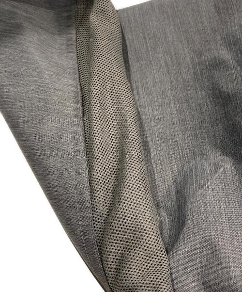 SUN BARRIER 100（サンバリア100）SUN BARRIER 100 (サンバリア100) 完全遮光パーカー グレー サイズ:Freeの古着・服飾アイテム