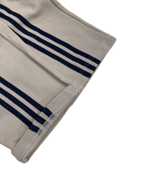 adidas（アディダス）adidas (アディダス) KITH (キス) Football Track Pant ベージュ サイズ:XLの古着・服飾アイテム