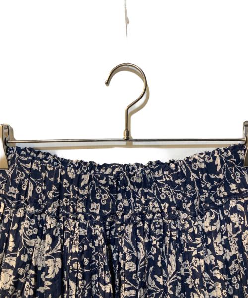 eternite de soi-e（エテルニテ ドゥ ソワ）eternite de soi-e (エテルニテ ドゥ ソワ) コットン花柄ギャザースカート ネイビー サイズ:1の古着・服飾アイテム