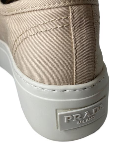 PRADA（プラダ）PRADA (プラダ) lace-up sneakers　スニーカー ベージュ サイズ:35.5の古着・服飾アイテム