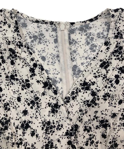 FRAY ID（フレイ アイディー）FRAY ID (フレイ アイディー) カシュクールプリントワンピース ホワイト サイズ:1の古着・服飾アイテム