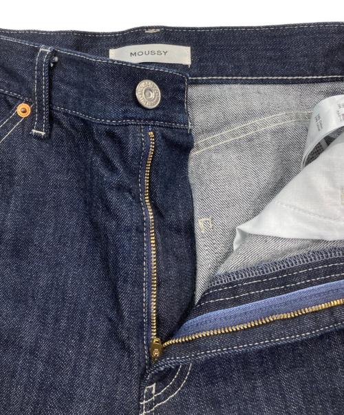 moussy（マウジー）moussy (マウジー) PAINTER WIDE ストレートデニム インディゴの古着・服飾アイテム