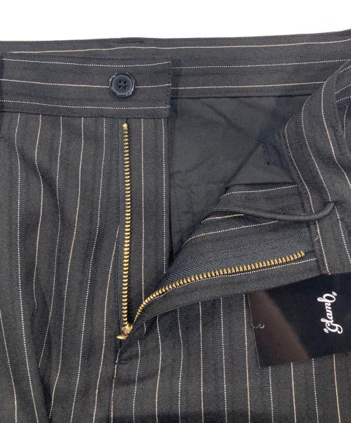glamb（グラム）glamb (グラム) Sparkle Stripe Jogger Pants ブラック サイズ:S 未使用品の古着・服飾アイテム
