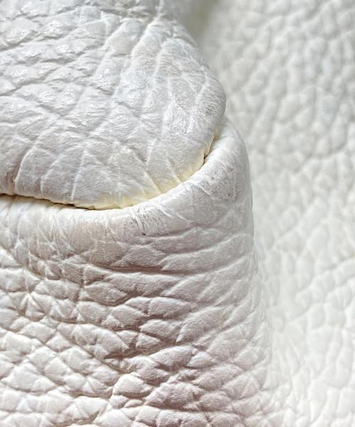 YOUNG & OLSEN The DRYGOODS STORE（ヤングアンドオルセン ザ ドライグッズストア）YOUNG & OLSEN The DRYGOODS STORE (ヤングアンドオルセン ザ ドライグッズストア) LARGE レザー トートバッグ ホワイトの古着・服飾アイテム