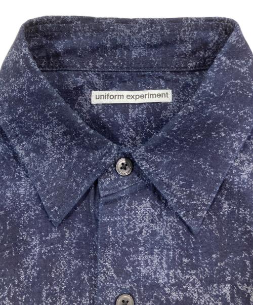 uniform experiment（ユニフォームエクスペリメント）uniform experiment (ユニフォームエクスペリメント) INDIGO PRINT DRAWCORD SHIRT ネイビー サイズ:1の古着・服飾アイテム
