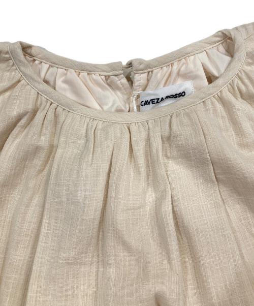 CAVEZA ROSSO（カベサ ロッソ）CAVEZA ROSSO (カベサ ロッソ) ダブルガーゼピンタックスリーブワンピース ベージュ サイズ:38 未使用品の古着・服飾アイテム