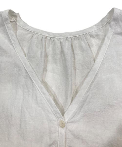 nest Robe（ネストローブ）nest Robe (ネストローブ) リネンレーススリーブブラウス ホワイト サイズ:Freeの古着・服飾アイテム