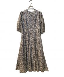 La boutique BonBon（ラブティックボンボン）の古着「小花プリントスリットショルダーワンピース」｜ベージュ